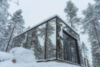 冬天的Invisible Forest Lodge