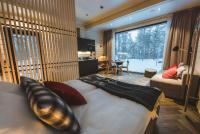 Invisible Forest Lodge客房内的一张或多张床位