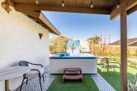 Electroliquid&#39;s Casa Pueblo Joshua Tree的阳台或露台