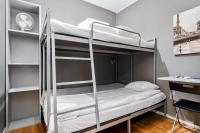 Sure Hotel by Best Western Stockholm Alvsjo客房内的一张或多张床位