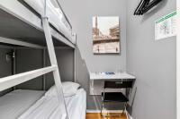 Sure Hotel by Best Western Stockholm Alvsjo客房内的一张或多张床位