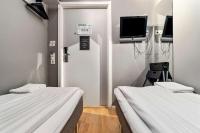 Sure Hotel by Best Western Stockholm Alvsjo客房内的一张或多张床位