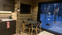 冬天的Invisible Forest Lodge
