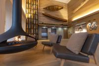 Hotel Canoe and Suites的休息区