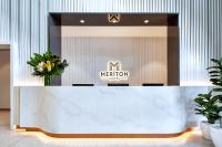 Meriton Suites Liverpool大厅或接待区