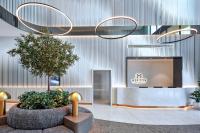 Meriton Suites Liverpool的休息区