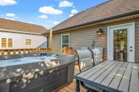 Creekside Cottage*Hot Tub*Entire Home-Pigeon Forge平面图