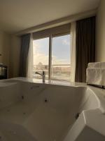 The Home Boutique Hotel Pyramids Inn的一间浴室