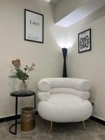 The Home Boutique Hotel Pyramids Inn的休息区
