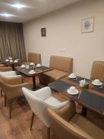 The Home Boutique Hotel Pyramids Inn的休息区