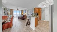 St Lucia 1204 a Luxury Condo with Gulf Views的厨房或小厨房