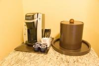 Abercorn Hotel, Trademark Collection by Wyndham的咖啡和沏茶工具