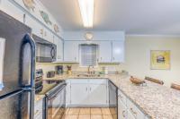Comfy Condo ~ Steps away from the beach!平面图
