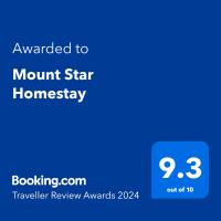 Mount Star Homestay的证书、奖牌、标识或其他文件