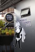 Blu Monkey Hub & Hotel Surat Thani的证书、奖牌、标识或其他文件