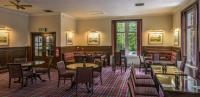 Pinehurst Lodge Hotel -Dyce, Aberdeen的休息区