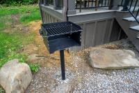 Farmhouse Tiny home with fishing Pond - Oak Cabin平面图