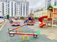 Apartament lux的儿童游玩区