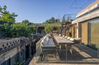 Beijing Le Zai Nan Luo Gu Xiang Wang Fu Jing Forbidden City Courtyard Hotel&Free laundry service&Free coffee &Paid Dumpling experience service的阳台或露台