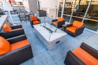Hyatt House Denver Lakewood Belmar的休息区