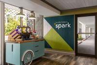 Spark by Hilton Sarasota Siesta Key Gateway的证书、奖牌、标识或其他文件