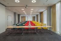 DoubleTree by Hilton Frankfurt Niederrad商务区和/或会议室