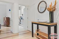 Parea Living - South Kensington, Elegant 1-Bedroom Flat, WFH Desk平面图