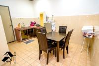 QQ Seremban Lovely HomeStay10R 4B的厨房或小厨房