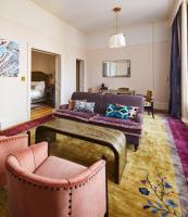 The Hotel Chelsea的休息区