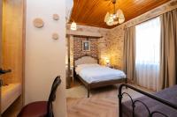 Saye Konak Hotel &#39; Kaleiçi&amp;Oldtown&#39;客房内的一张或多张床位
