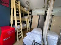 Amsterdam Rembrandt Square city center Hotel客房内的一张或多张床位