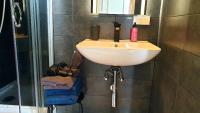 Amor Guesthouse的一间浴室
