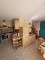 Villa 6p piscine spa privatif wifi proche des plages的厨房或小厨房