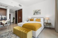 Luxury Studio, 29 Boulevard near Burj Khalifa Downtown - Chalet Homes客房内的一张或多张床位