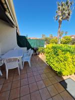 Villa 6p piscine spa privatif wifi proche des plages外面的花园
