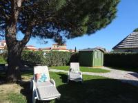 LA CASETA, Gîte 4 étoiles entre mer et lac marin外面的花园