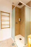 Malaga Stop Hostel AB的一间浴室