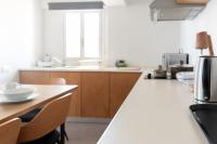 Central Hostel Oia的厨房或小厨房