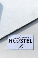 Central Hostel Oia的证书、奖牌、标识或其他文件