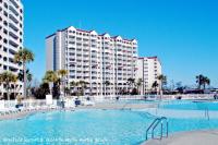 Waterfront Luxury Huge Condo with 15000sf Pool内部或周边的泳池