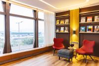 Oasis Aurum 181 Hotel的休息区