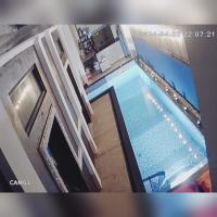 Ceria House Ungasan Uluwatu内部或周边的泳池