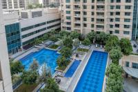 Luxury Studio, 29 Boulevard near Burj Khalifa Downtown - Chalet Homes内部或周边的泳池