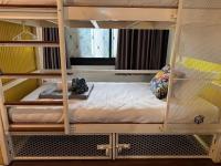 Chiza hostel Chiangmai客房内的一张或多张床位