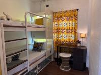 Chiza hostel Chiangmai客房内的一张或多张床位