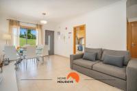 #154 V2 Vila Branca 54 by Home Holidays的休息区