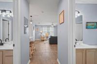 Condo in Gulf Shores King Suite平面图