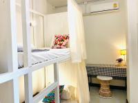 Chiza hostel Chiangmai客房内的一张或多张床位