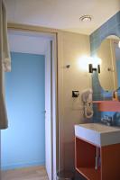 Arethusa Hotel Athens的一间浴室