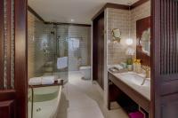 Allegro Hoi An . A Little Luxury Hotel & Spa的一间浴室
